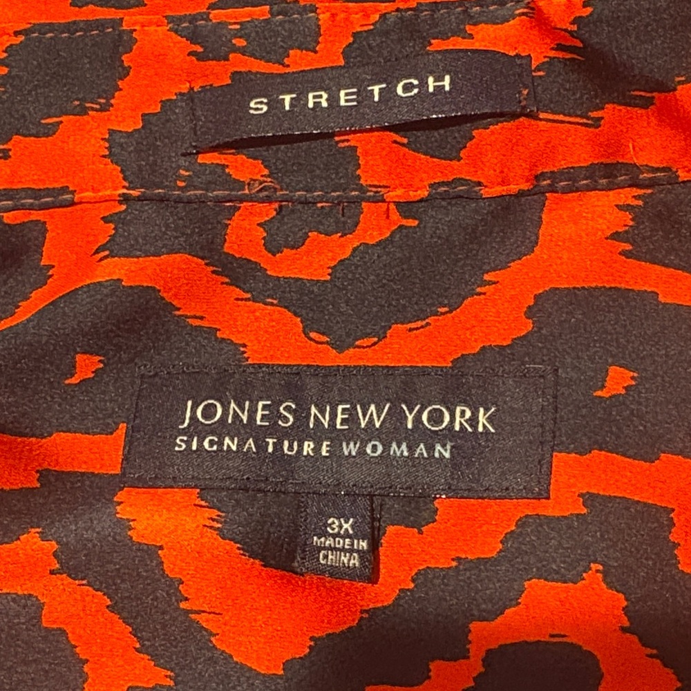 Jones New York Red and Blue Blouse - Picture 9 of 10